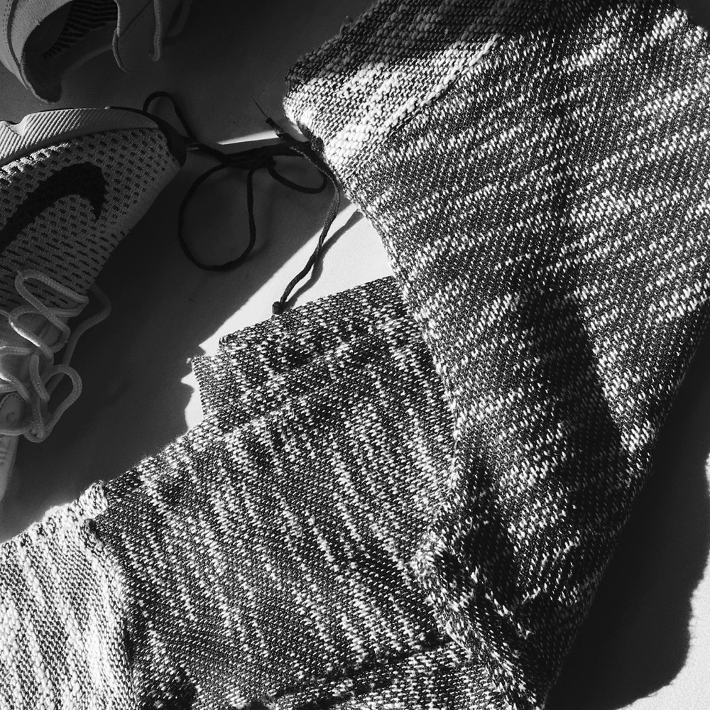 High Rise Leggings - Picture 4 of 7